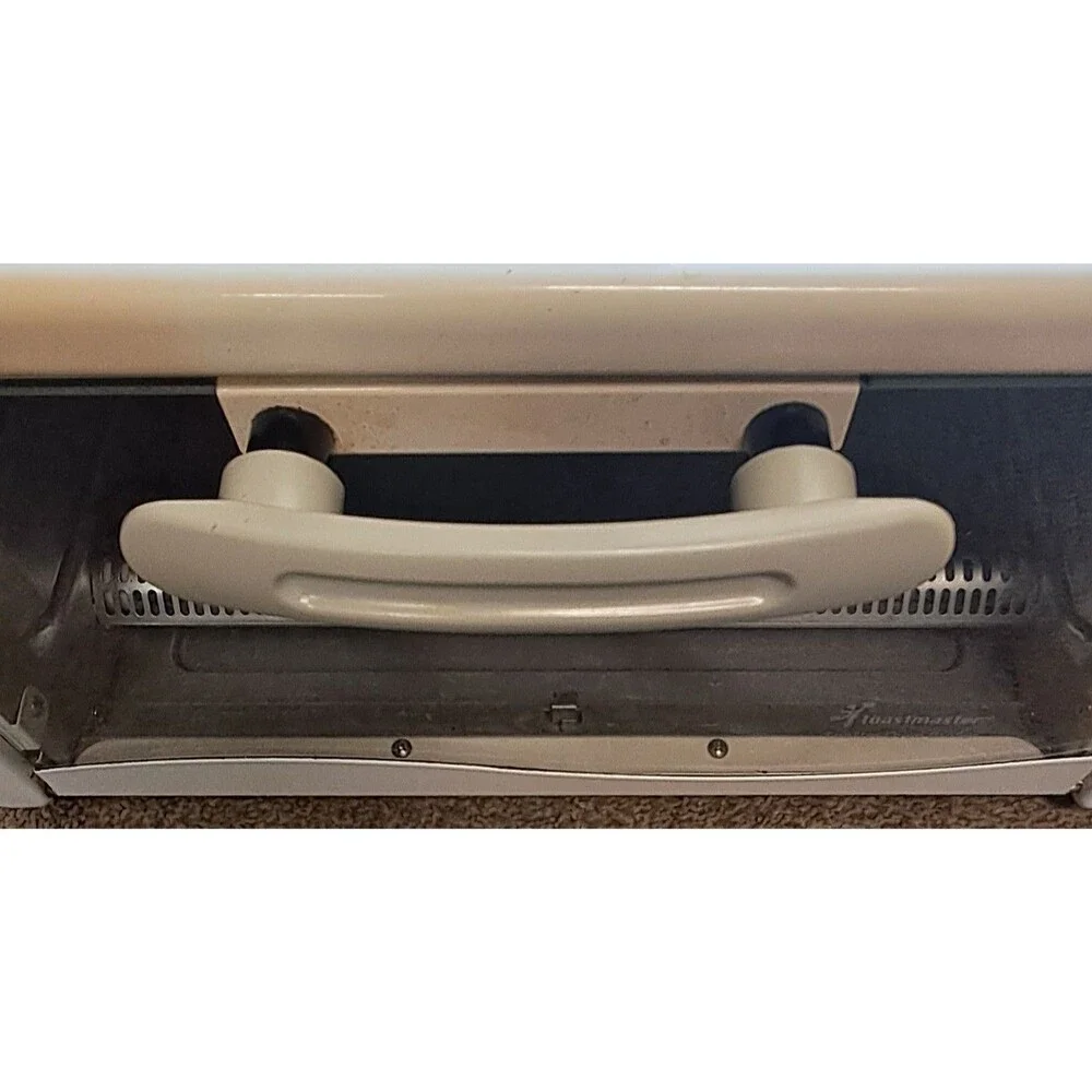 Toastmaster Countertop Toaster Oven Broiler White W/ Pan Tray Convection